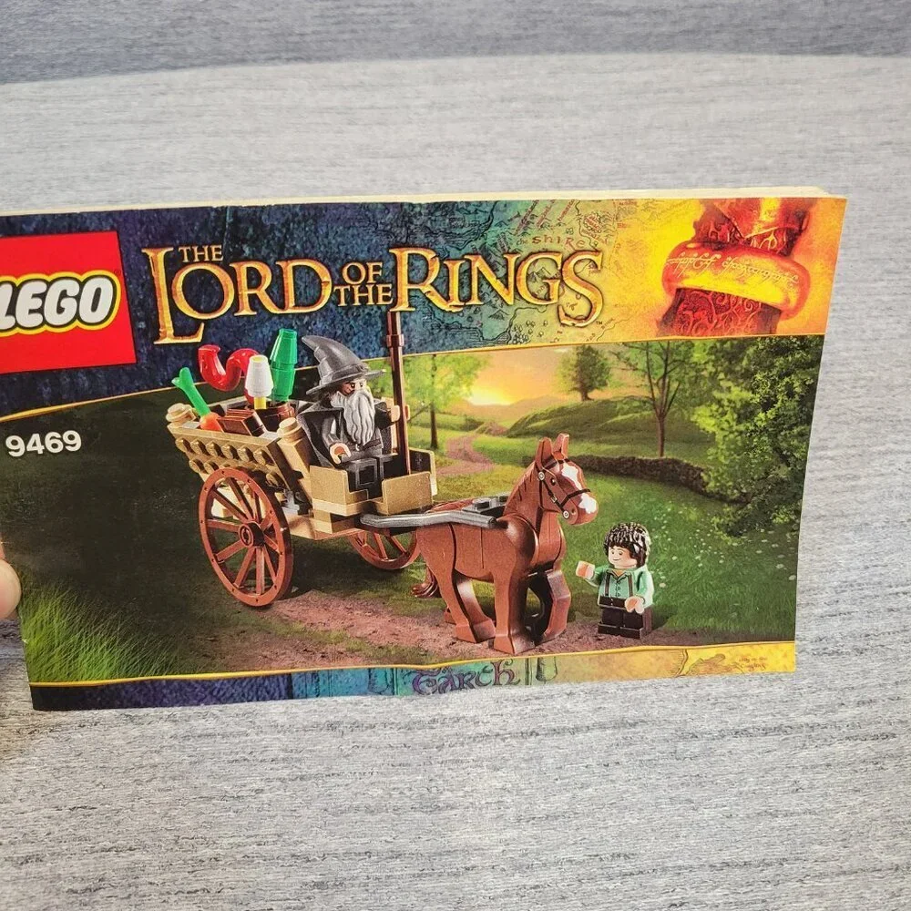 LEGO The Lord of the Rings Gandalf Arrives 9469